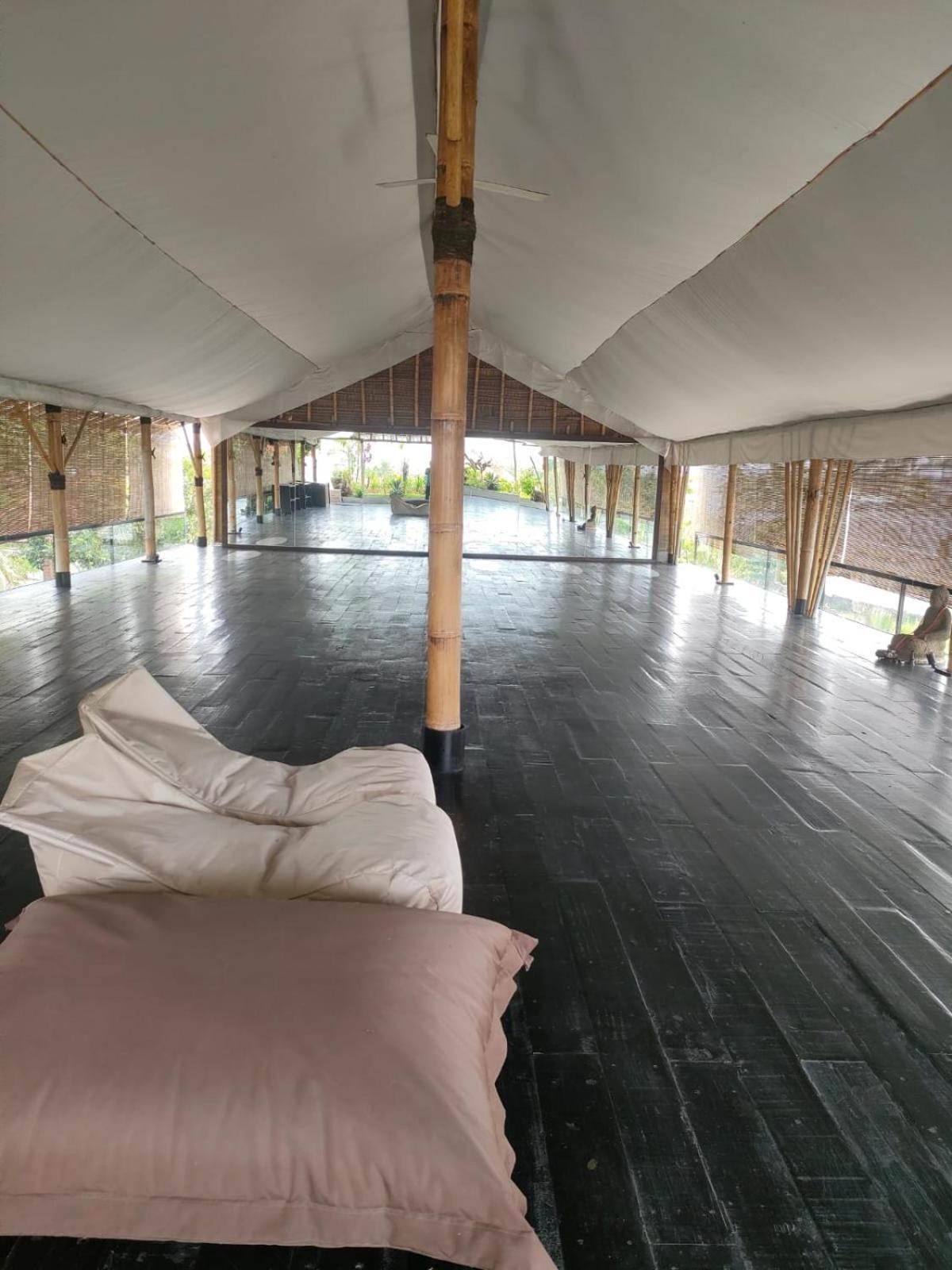 Villa Lotus 8 Canggu  Luaran gambar